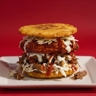 2 Arepas de Lomo Negro/Black Roast Beef Arepa