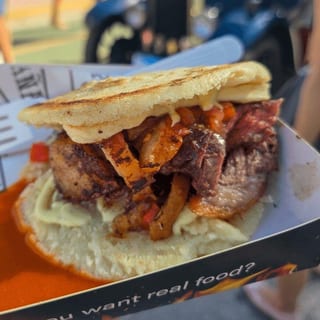 2 Arepas de Carne Asada/Grilled Steak Arepa